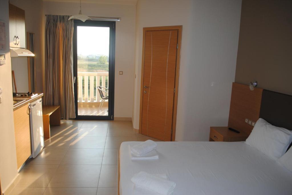 Niriides Studios And Apartments Paralia Katerinis Room photo